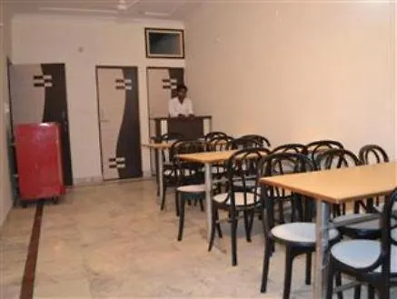 Hotel Suryam Palace Agra  2*, Agra (Uttar Pradesh) India