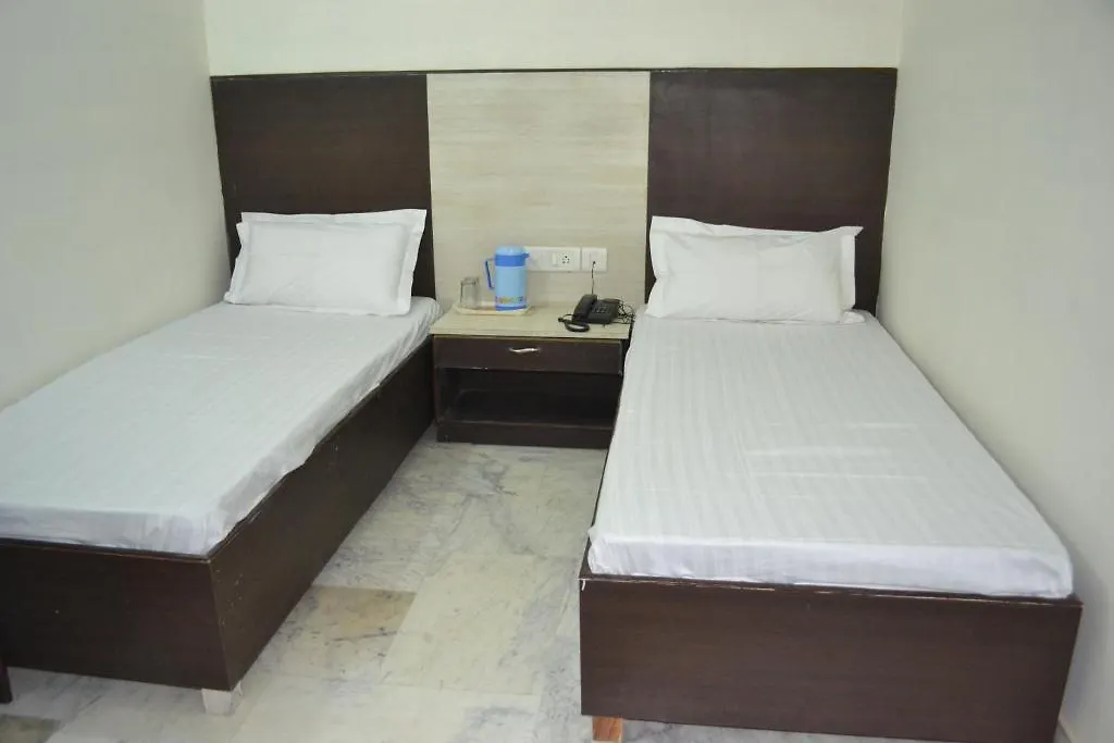 Hotel Suryam Palace Agra